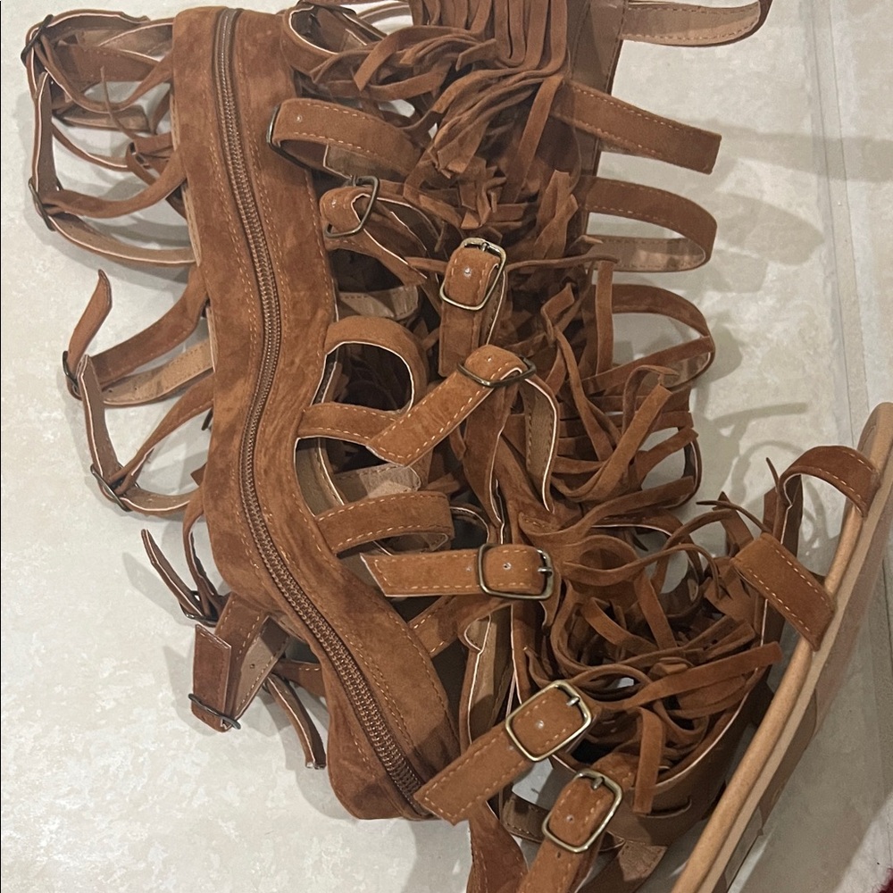 Brown Fringe Gladiator Sandals NEW Size 7 - Picture 14 of 15
